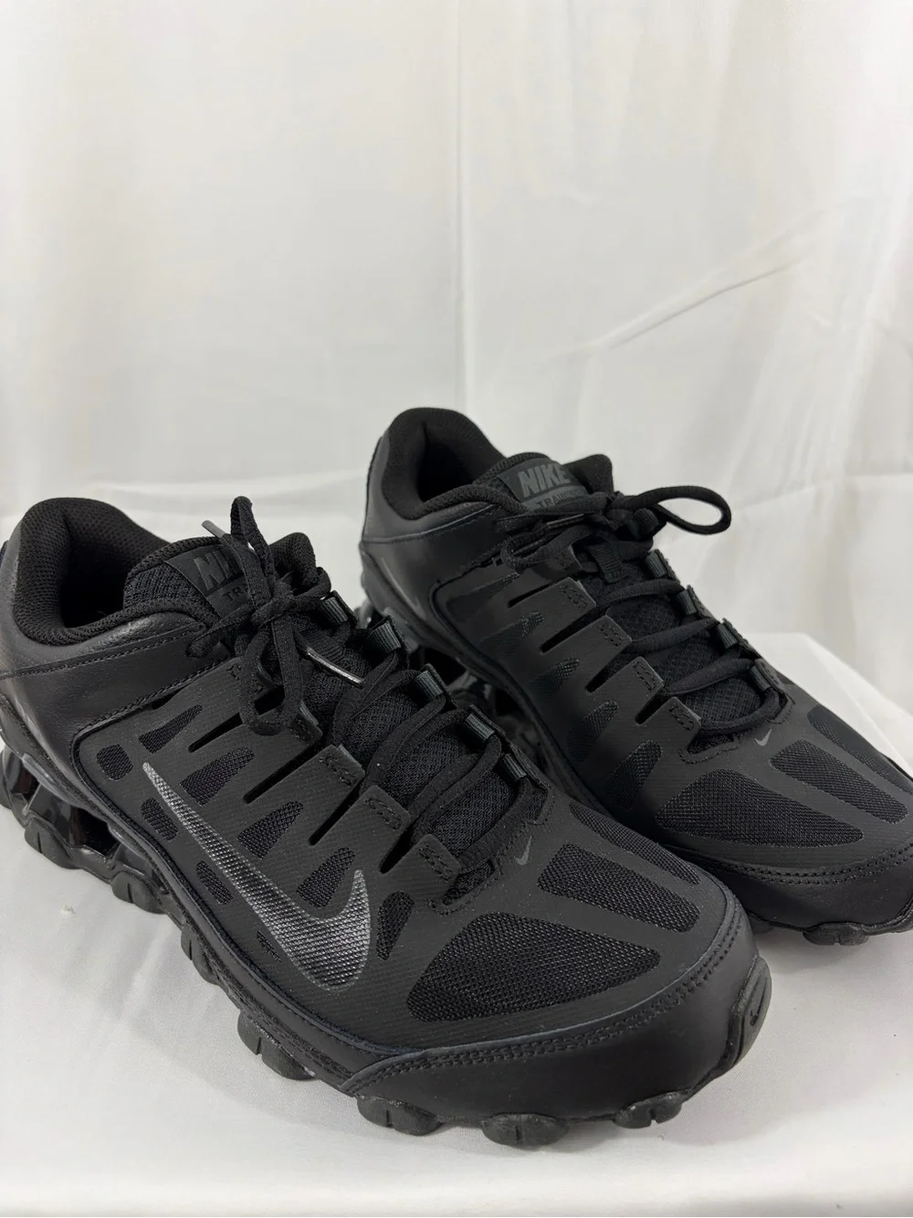NWOT Nike Women’s Size 10 All-Black Running Athletic Sneakers